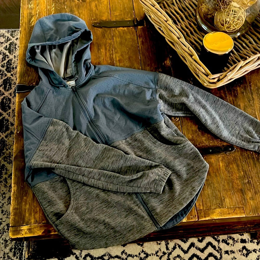 Columbia athletic sweater